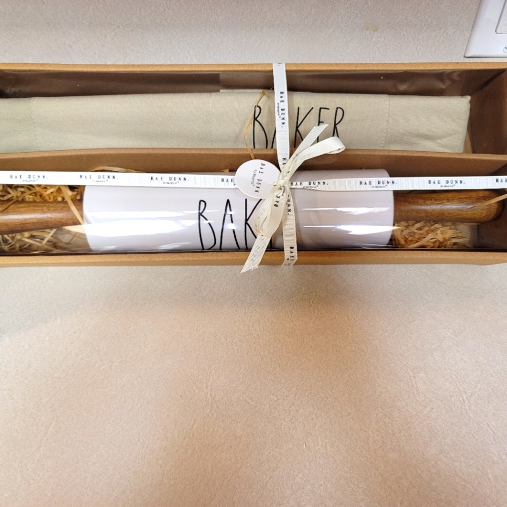 NEW Rae Dunn BAKE Rolling Pin and BAKER Apron